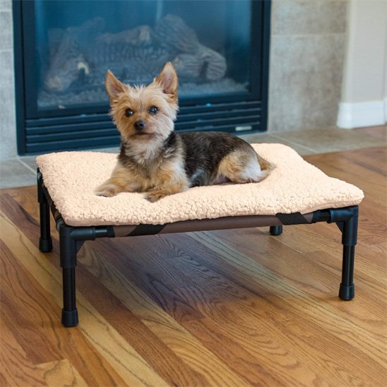 Lit-pour-chien-surélevé-ultra-cofortable