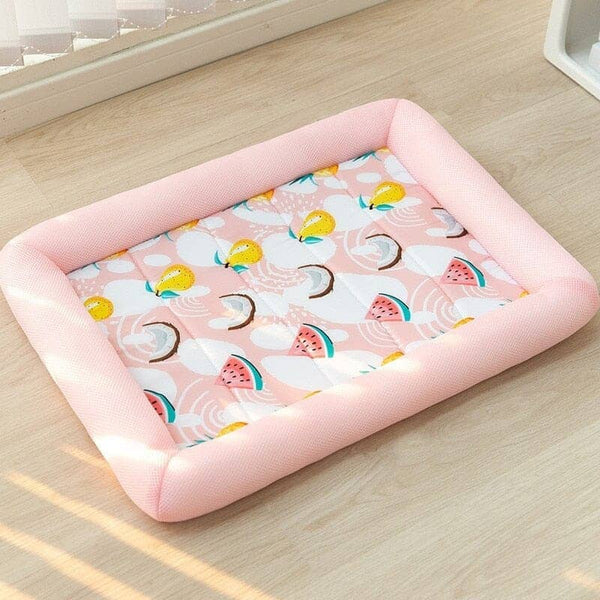tapis-rafraichissant-chien-rose